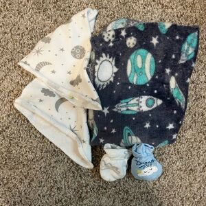 To the Moon Baby Bundle - 5 pieces